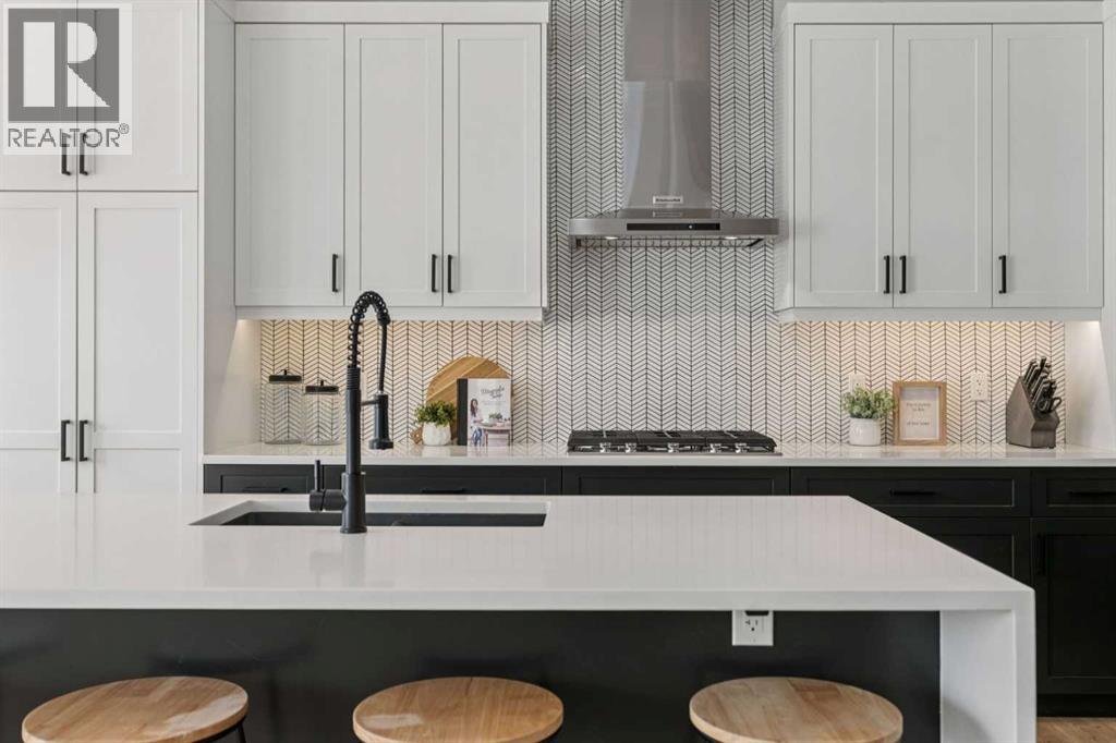 119 Riviera View, Cochrane, Alberta  T4C 0Z1 - Photo 4 - A2292012