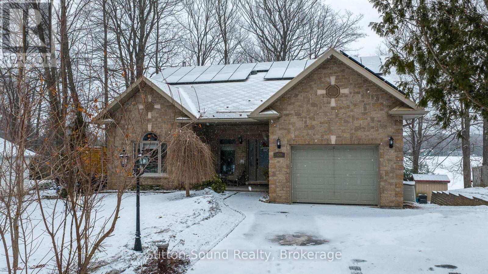 122 Mccullough Lake Drive, Chatsworth, Ontario  N0H 2V0 - Photo 1 - X12876770