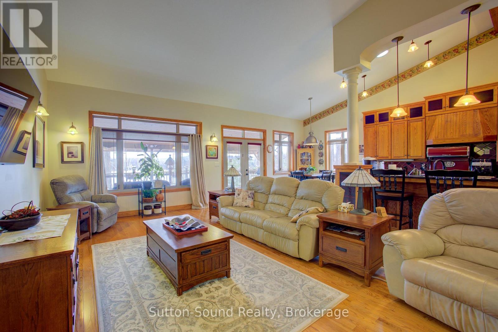 122 Mccullough Lake Drive, Chatsworth, Ontario  N0H 2V0 - Photo 7 - X12876770