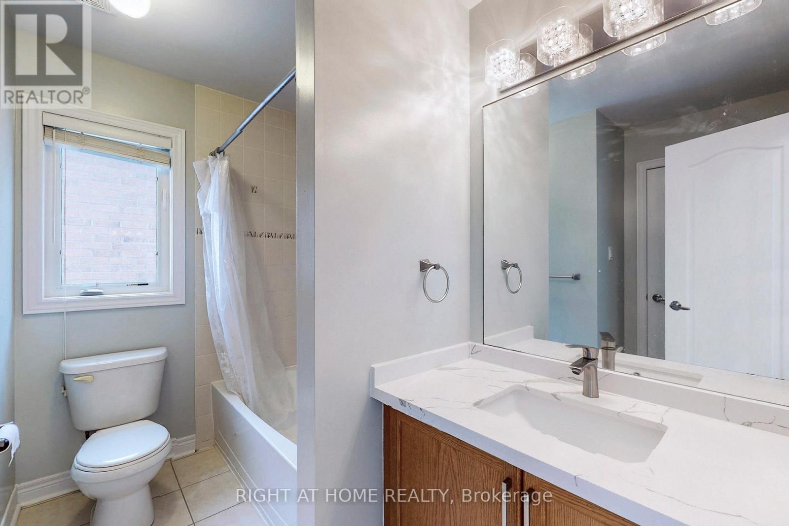 90 Maplebank Crescent, Whitchurch-Stouffville, Ontario  L4A 0R8 - Photo 39 - N12876760