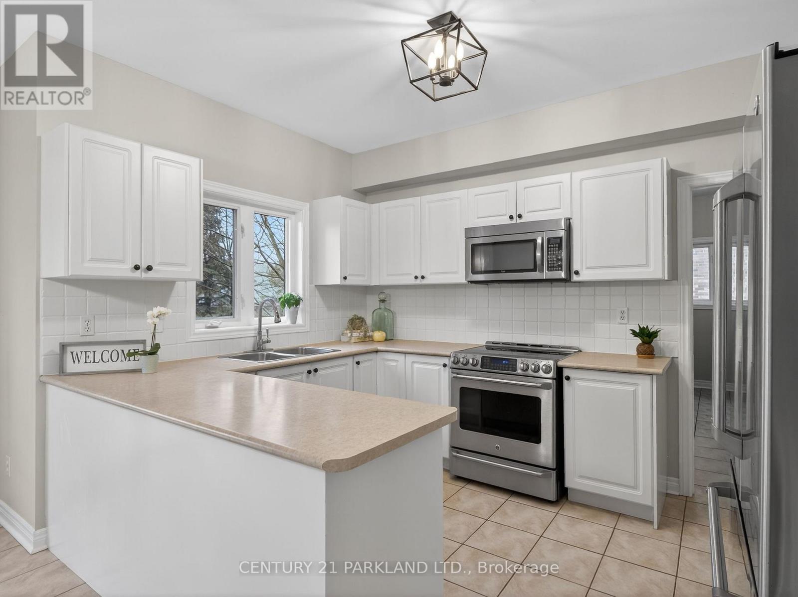 5 Brownscombe Crescent, Uxbridge, Ontario  L9P 1X9 - Photo 10 - N12876774