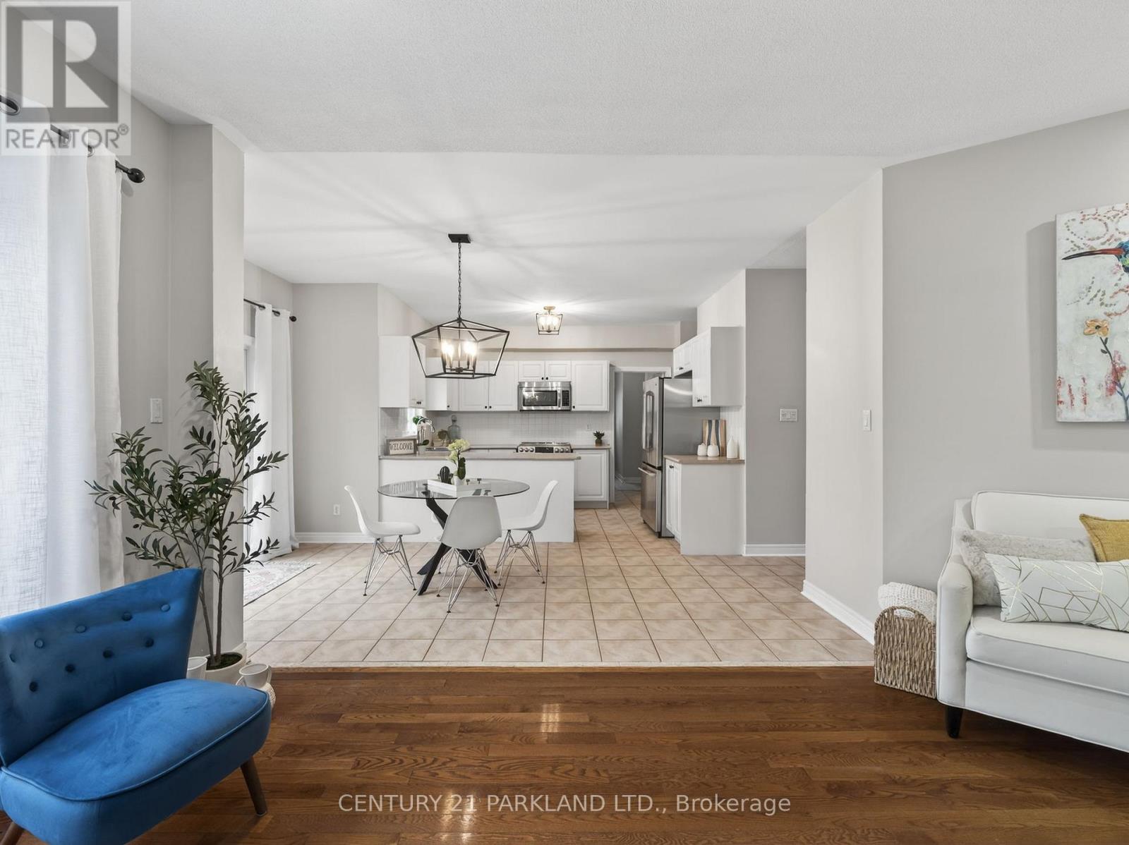 5 Brownscombe Crescent, Uxbridge, Ontario  L9P 1X9 - Photo 8 - N12876774