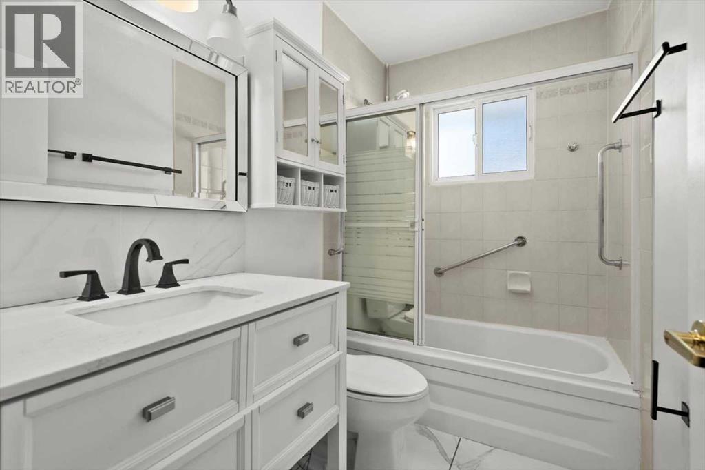 3527 42 Street Sw, Calgary, Alberta  T3E 2M7 - Photo 13 - A2291472