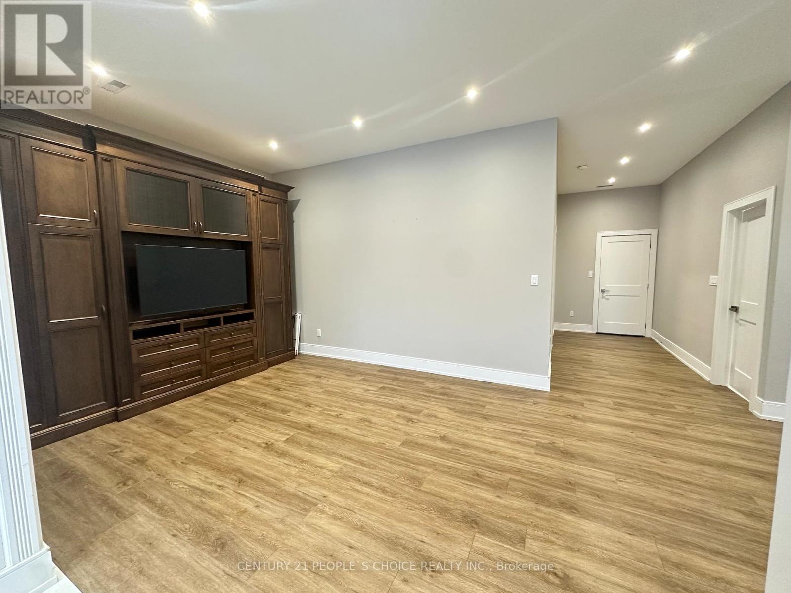 Basement - 171 Cornelius Parkway, Toronto, Ontario  M6L 2K8 - Photo 6 - W12651768
