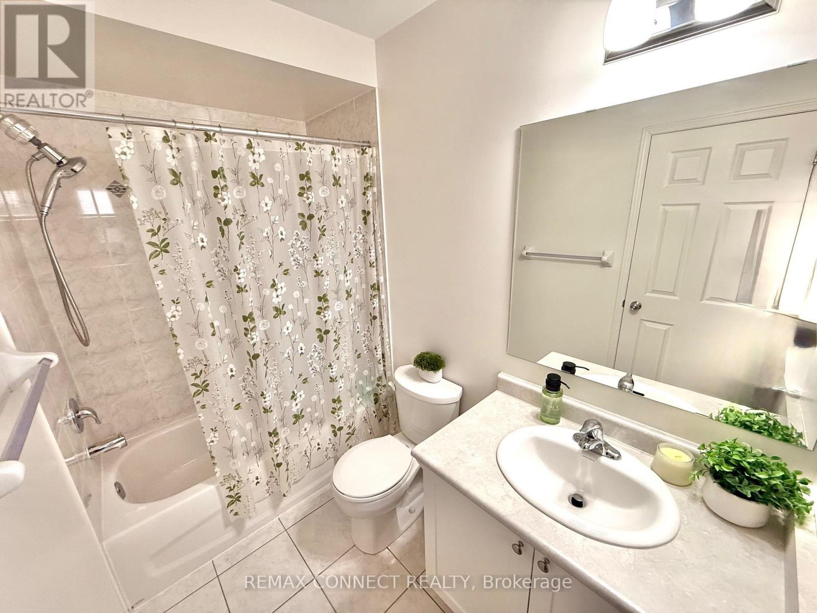 174 Sussexvale Drive, Brampton, Ontario  L6R 3R1 - Photo 18 - W12876470