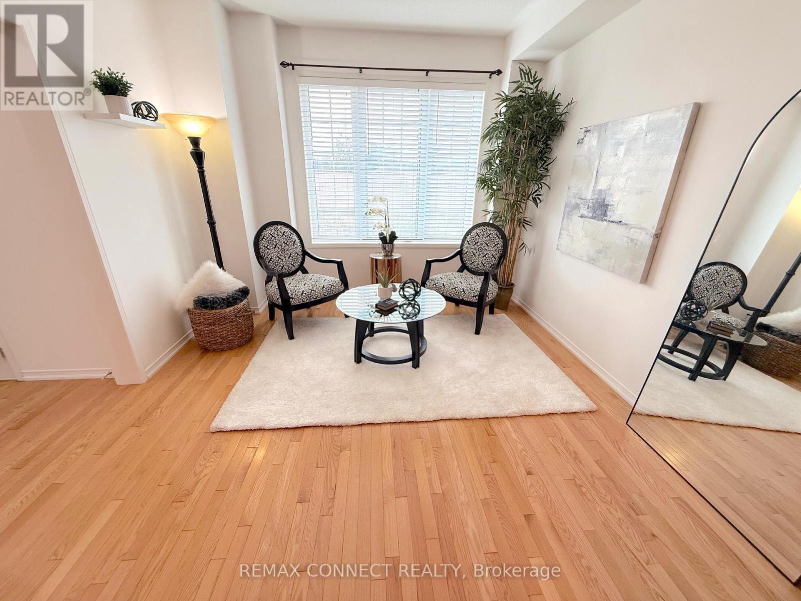 174 Sussexvale Drive, Brampton, Ontario  L6R 3R1 - Photo 6 - W12876470