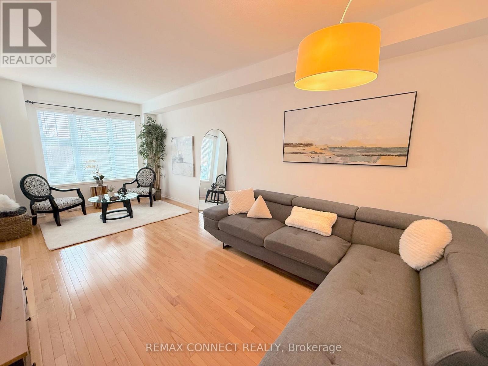 174 Sussexvale Drive, Brampton, Ontario  L6R 3R1 - Photo 7 - W12876470