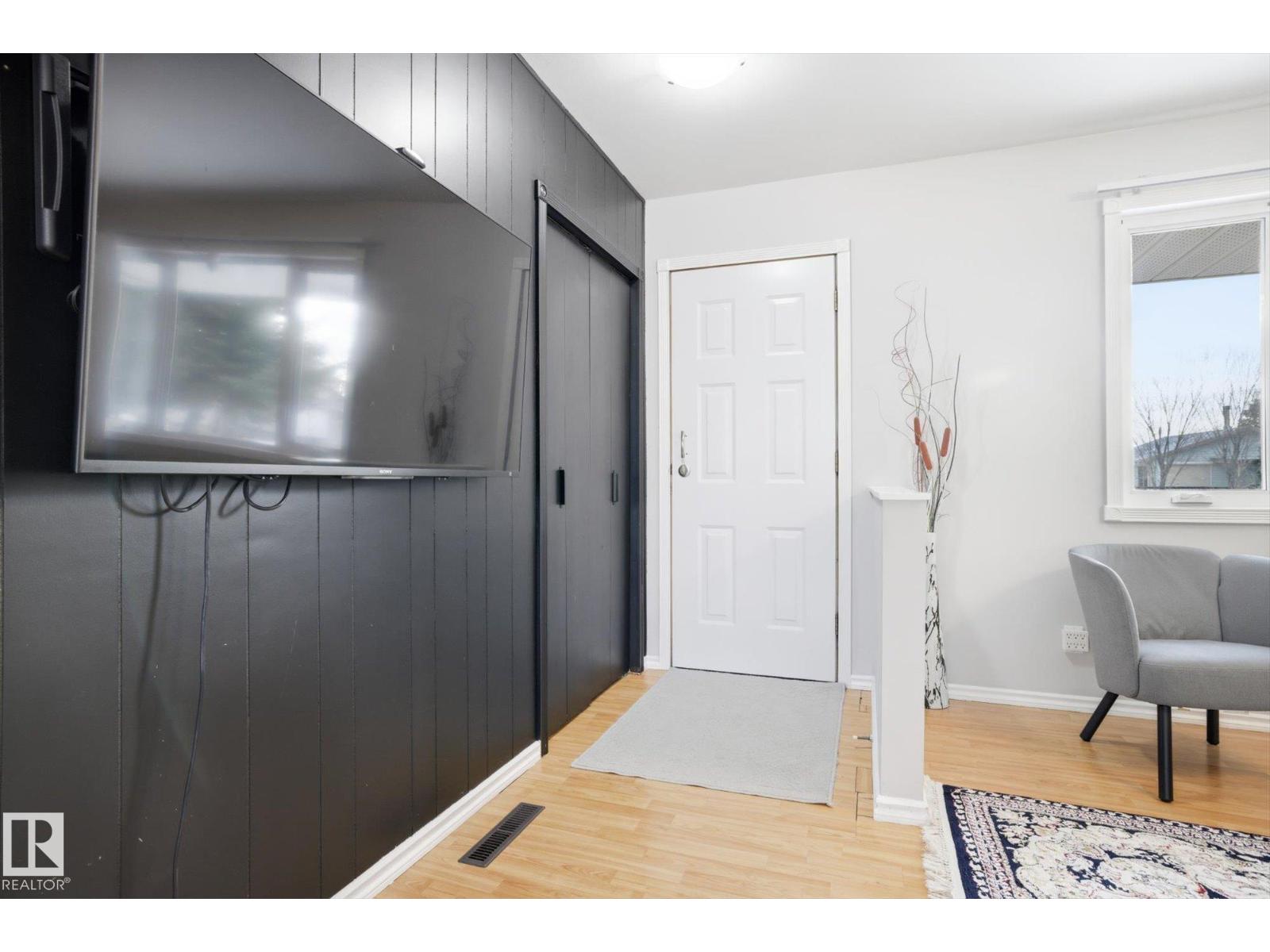 10518 163 St Nw, Edmonton, Alberta  T5P 3P1 - Photo 2 - E4477098