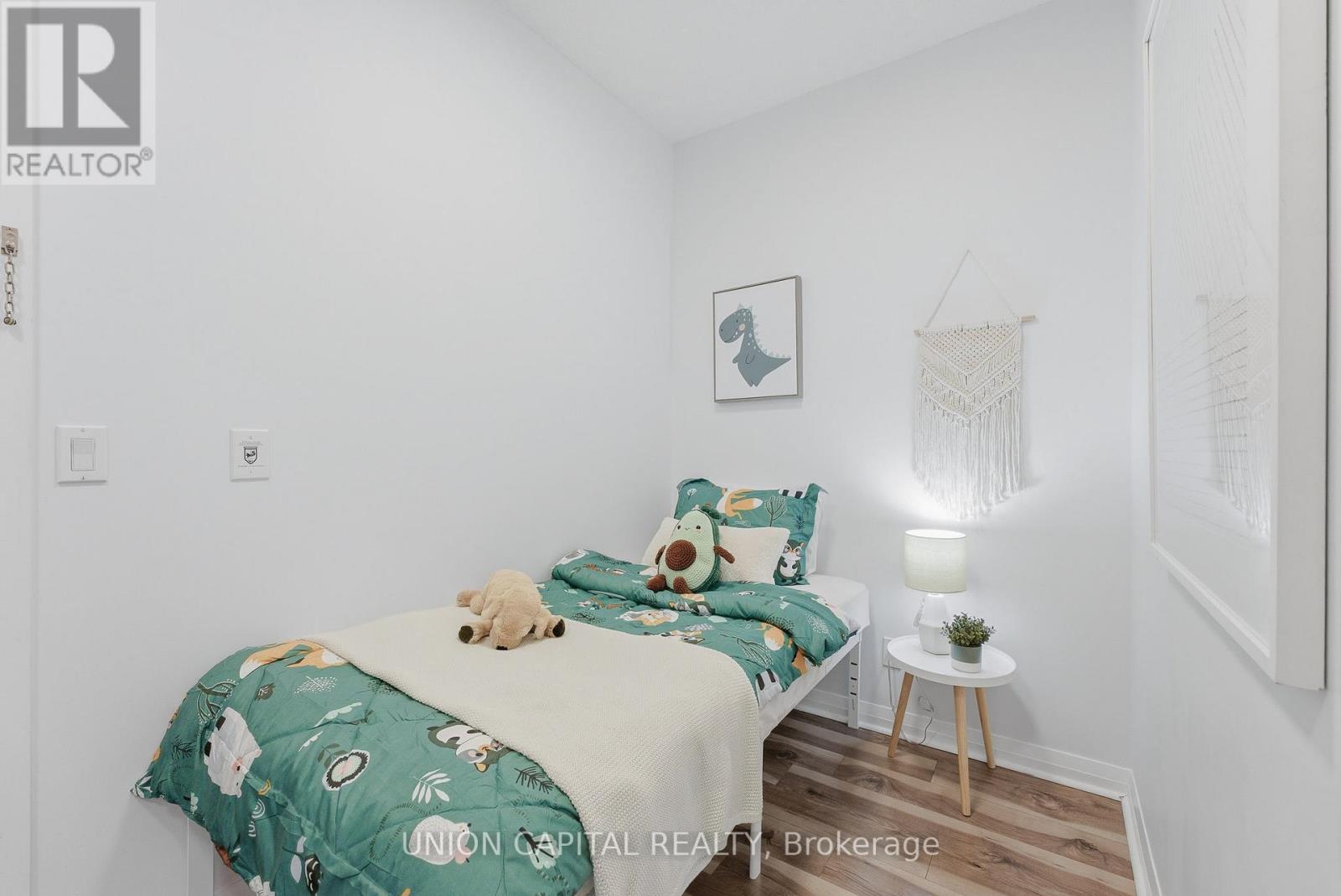 508 - 55 Eglinton Avenue W, Mississauga, Ontario  L5R 0E4 - Photo 13 - W12876772