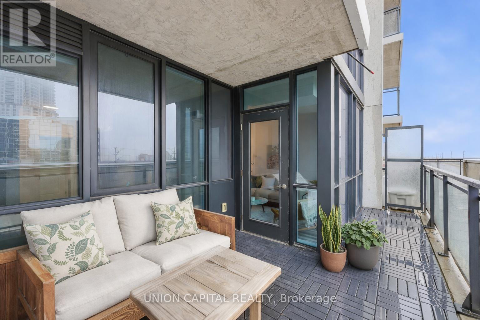 508 - 55 Eglinton Avenue W, Mississauga, Ontario  L5R 0E4 - Photo 15 - W12876772