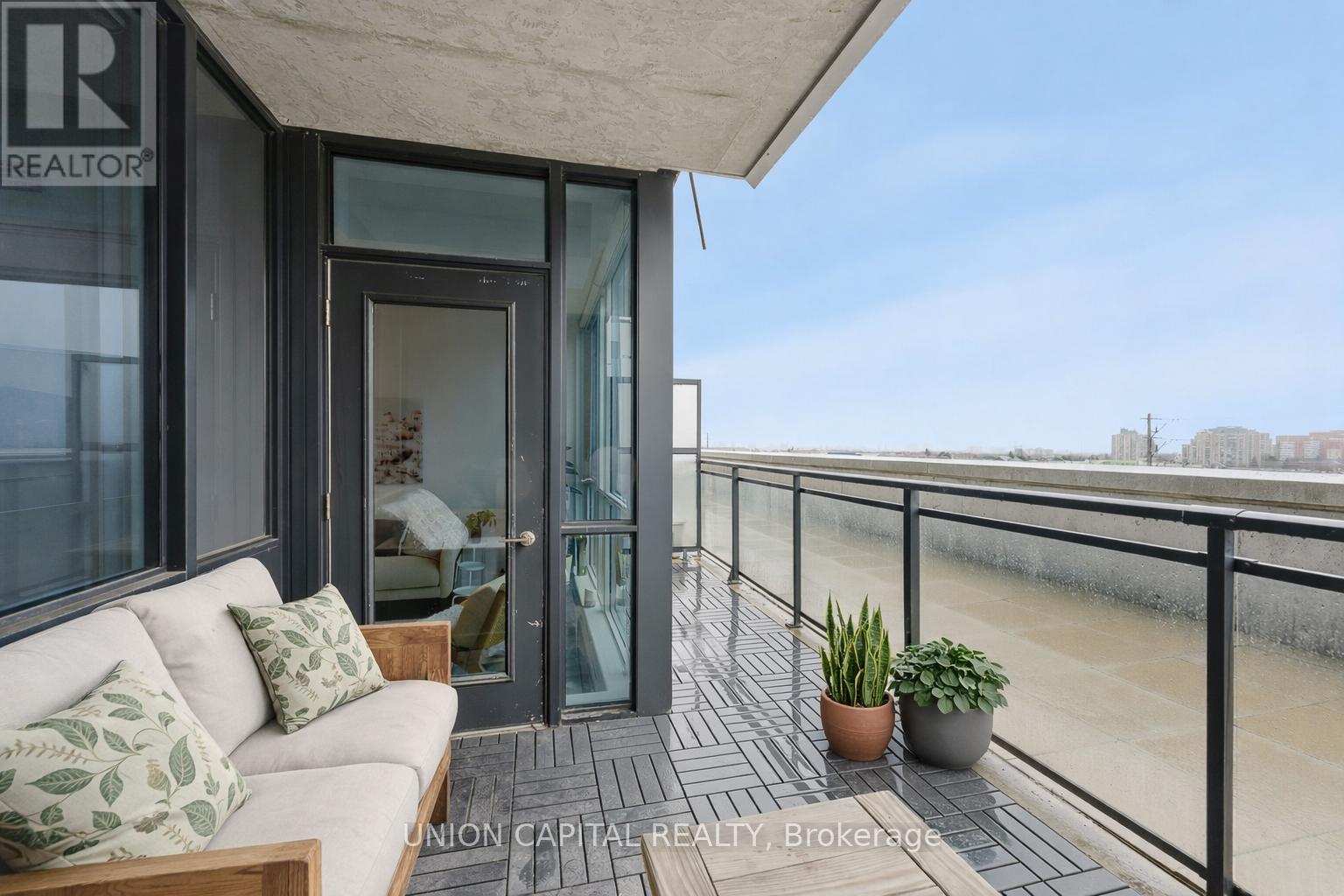 508 - 55 Eglinton Avenue W, Mississauga, Ontario  L5R 0E4 - Photo 16 - W12876772