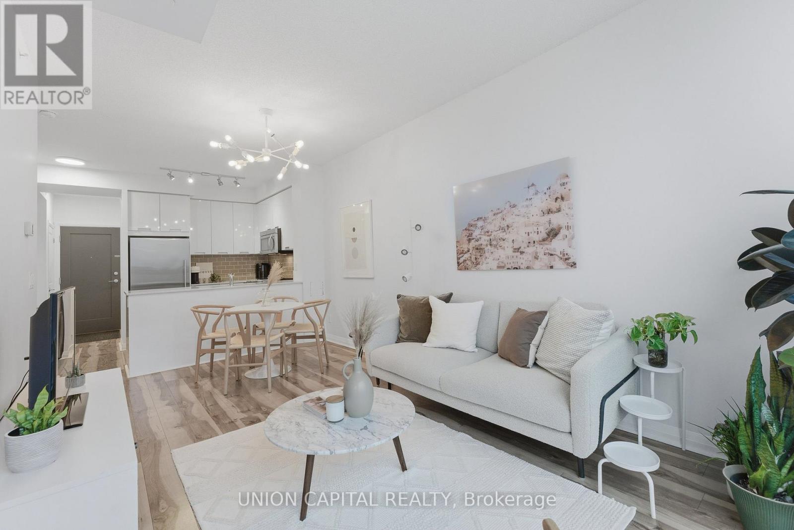 508 - 55 Eglinton Avenue W, Mississauga, Ontario  L5R 0E4 - Photo 2 - W12876772