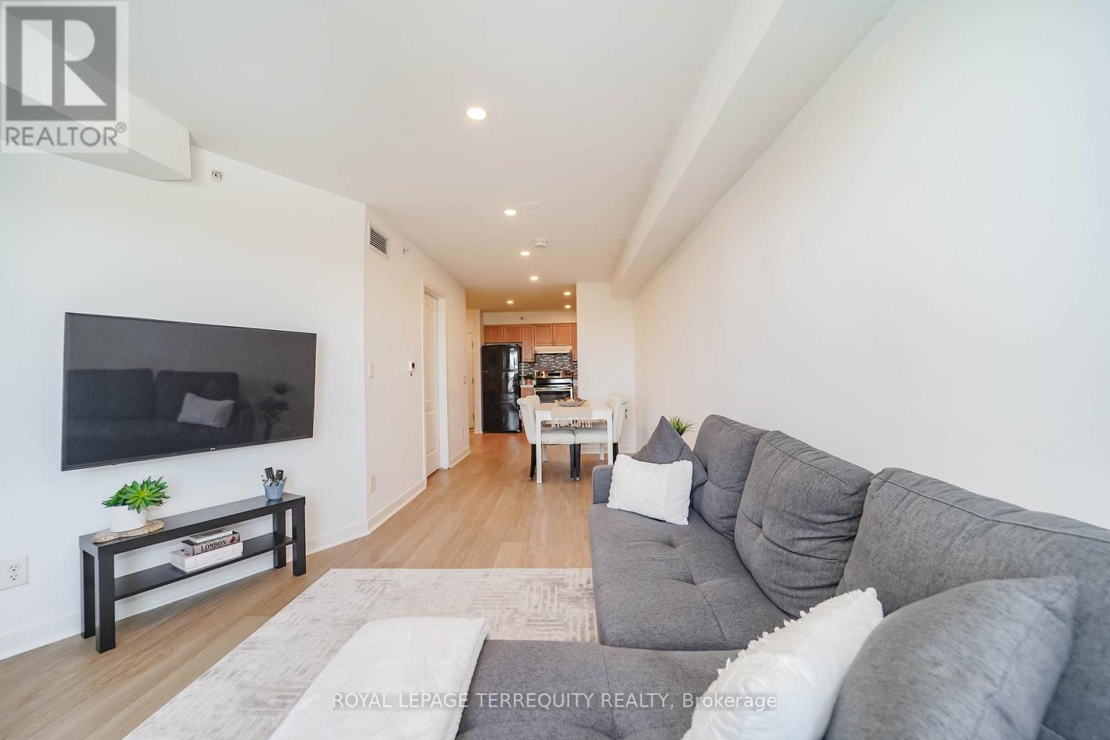 2405 - 6 Dayspring Circle, Brampton (Goreway Drive Corridor), Ontario  L6P 2Z6 - Photo 12 - W12876830