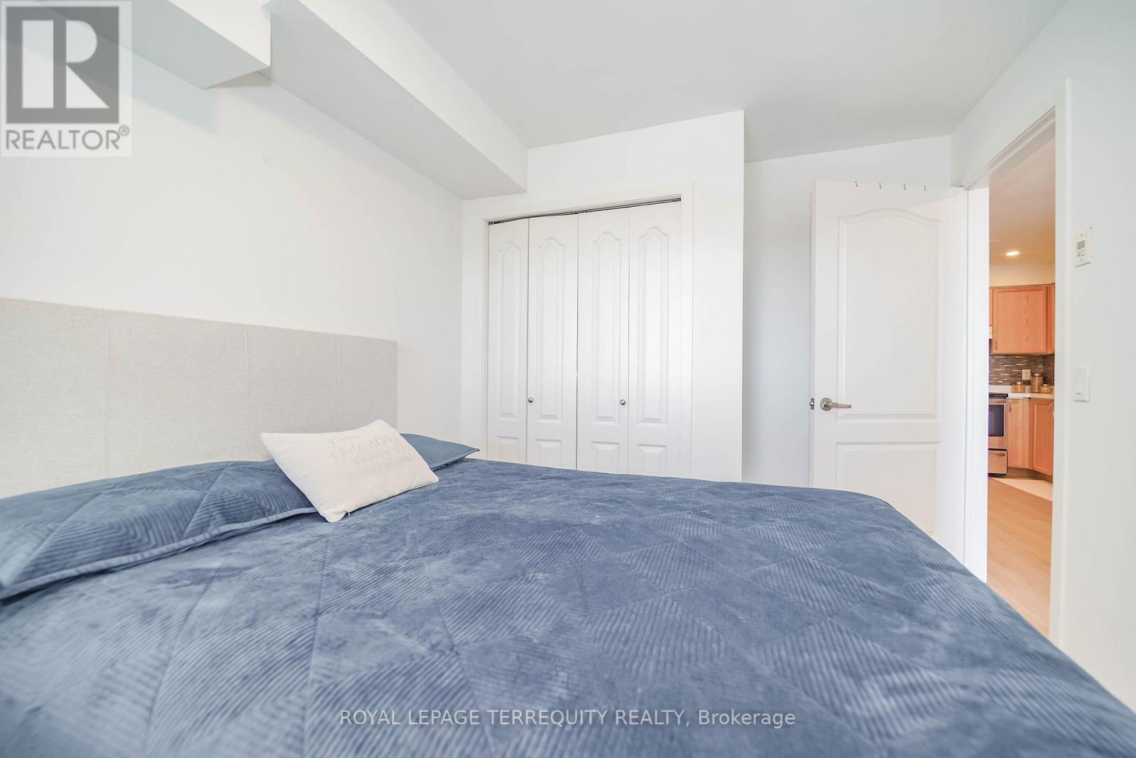 2405 - 6 Dayspring Circle, Brampton (Goreway Drive Corridor), Ontario  L6P 2Z6 - Photo 16 - W12876830