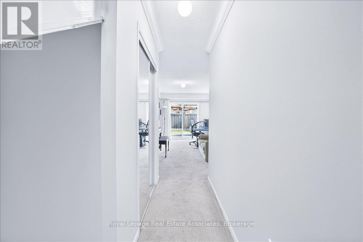 77 - 2178 Fiddlers Way, Oakville (Wm Westmount), Ontario  L6M 0L5 - Photo 4 - W12876840