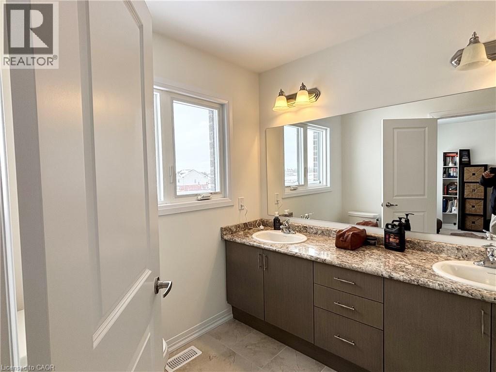 420 Newman Drive Unit# 10, Cambridge, Ontario  N1S 0E9 - Photo 16 - 40811863