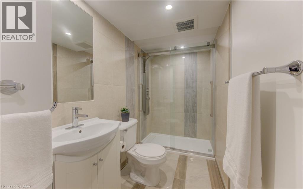 661 Jacob Lane Unit# B, Waterloo, Ontario  N2V 2G9 - Photo 31 - 40810644