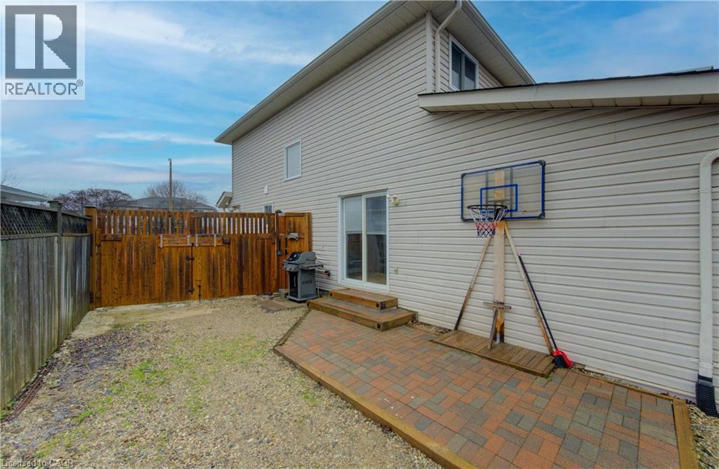 661 Jacob Lane Unit# B, Waterloo, Ontario  N2V 2G9 - Photo 37 - 40810644