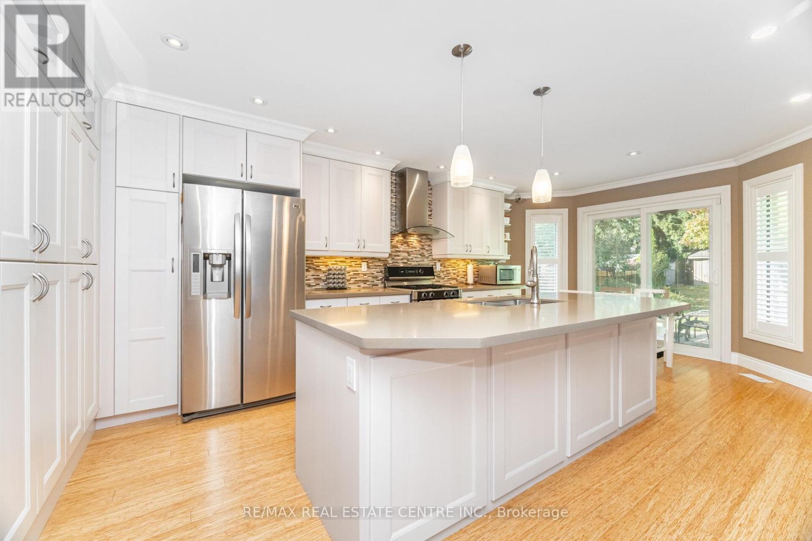 327 Cavendish Drive, Hamilton, Ontario  L9G 3Z1 - Photo 17 - X12876806