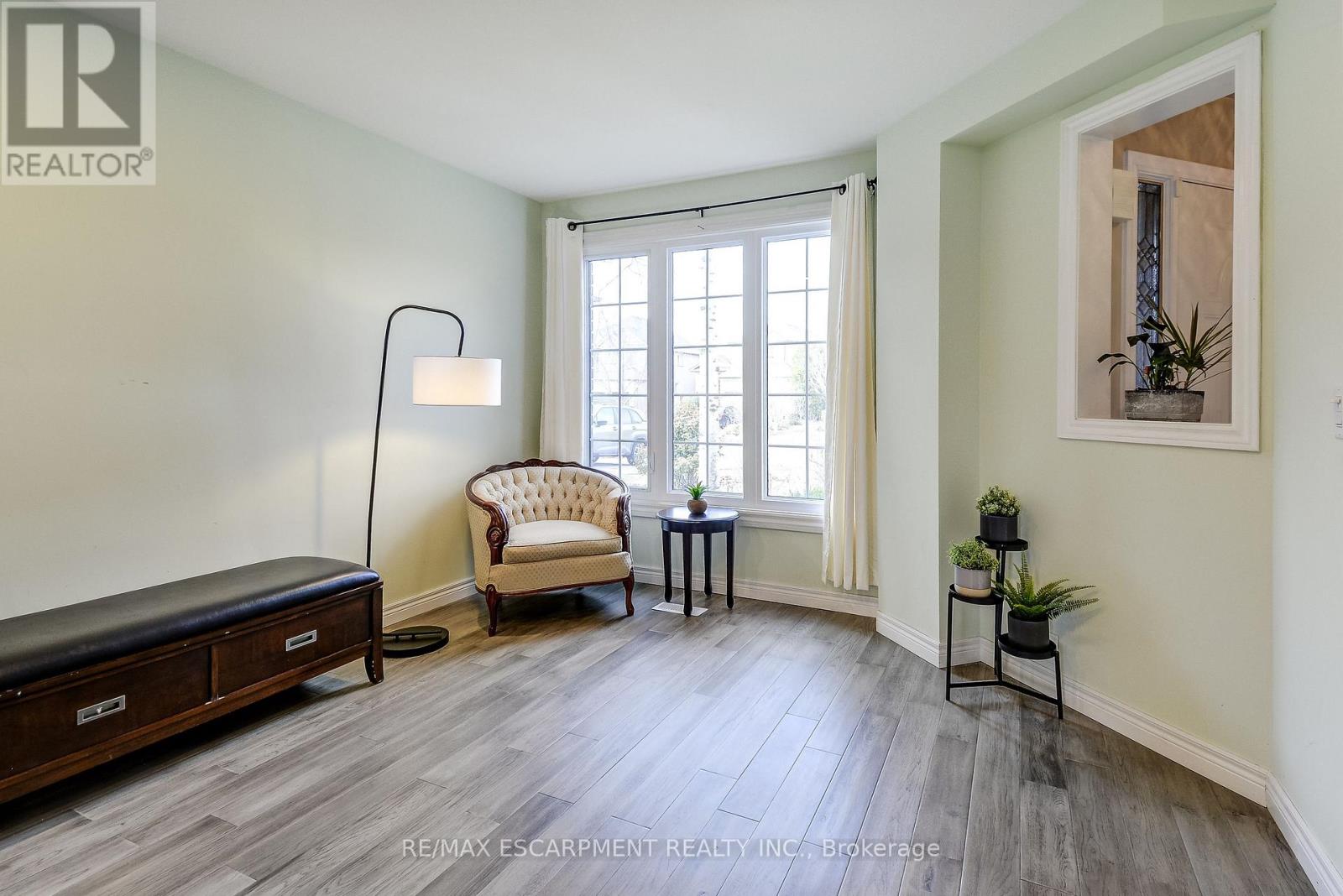 20 Derbyshire Street, Hamilton, Ontario  L9G 4X9 - Photo 11 - X12876814