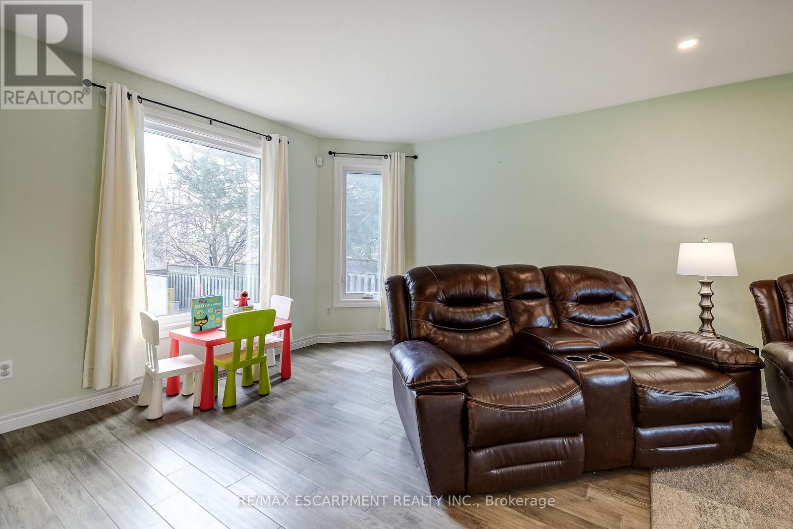 20 Derbyshire Street, Hamilton, Ontario  L9G 4X9 - Photo 13 - X12876814