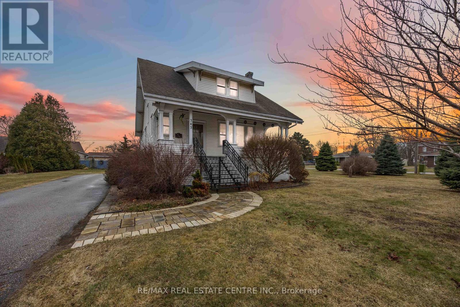 343 GILLARD STREET, chatham-kent (wallaceburg), Ontario