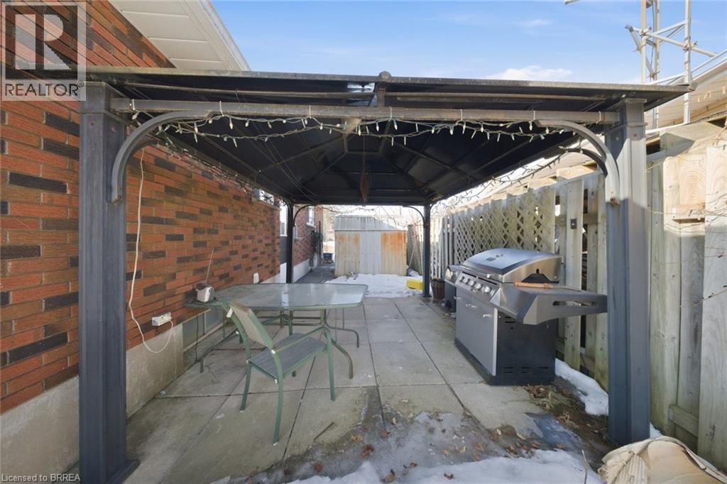 16 Somerset Road, Brantford, Ontario  N3R 5A5 - Photo 26 - 40809659