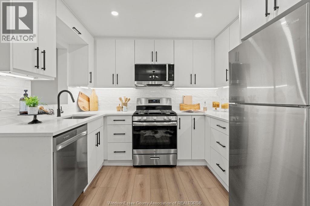 194 Centre, Essex, Ontario  N8M 1R2 - Photo 8 - 26005168