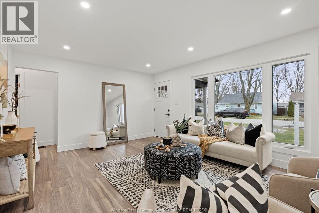 194 Centre, Essex, Ontario  N8M 1R2 - Photo 5 - 26005168