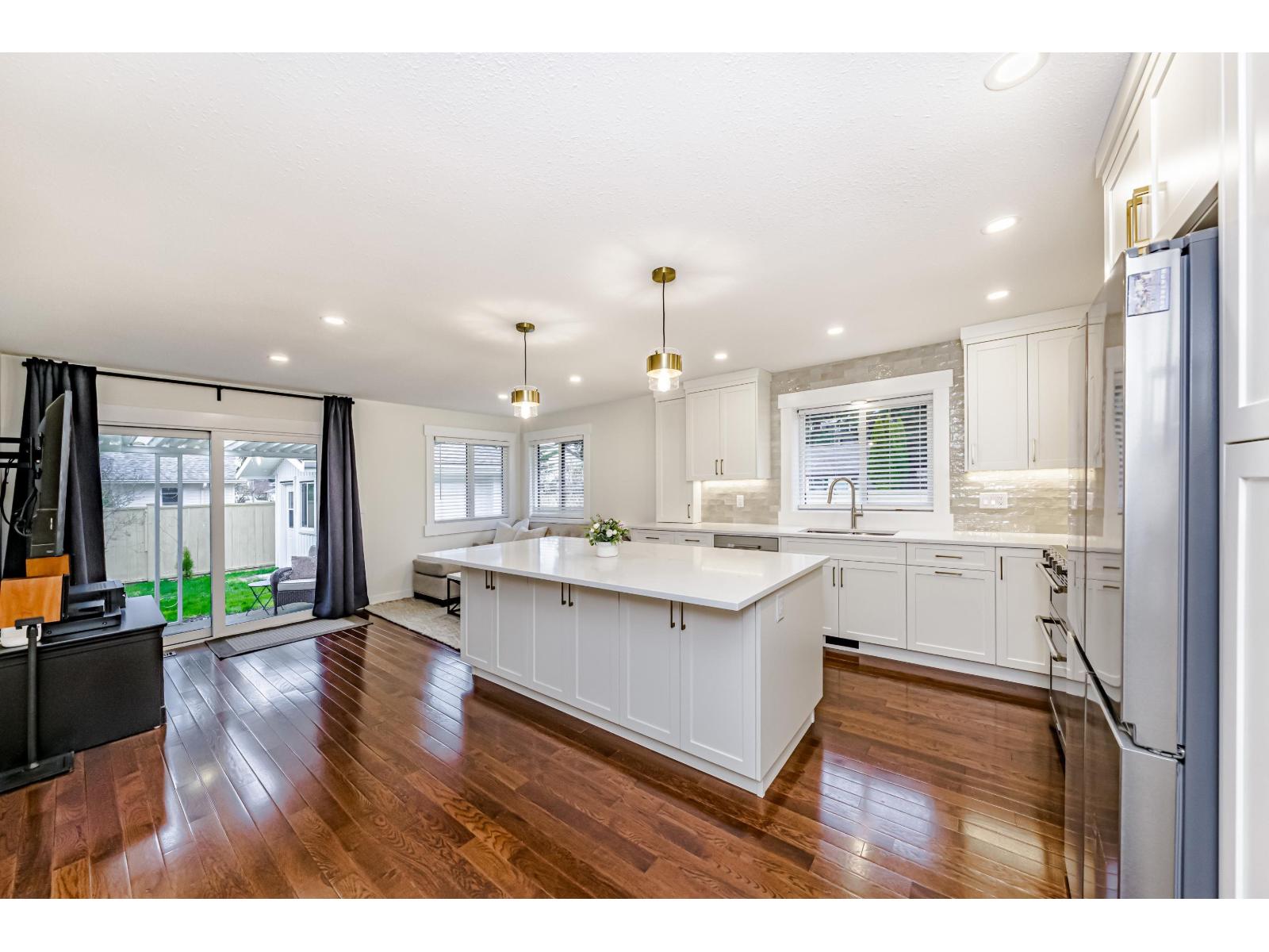 45169 Cumberland Avenue, Sardis South, Chilliwack, British Columbia  V2R 3E5 - Photo 7 - R3099140