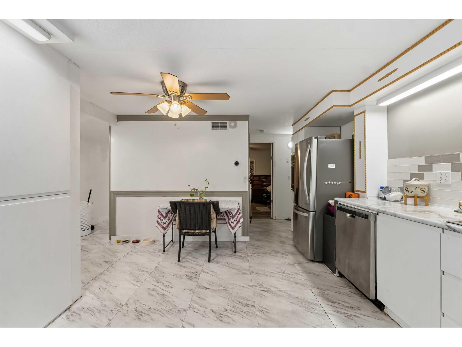 43 2035 Martens Street, Abbotsford, British Columbia  V2T 6M4 - Photo 11 - R3099013