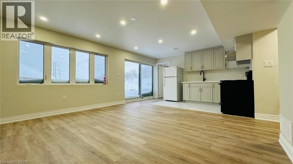 290 Woodbine Avenue Unit# Lower, Kitchener, Ontario  N2R 0P7 - Photo 3 - 40811474