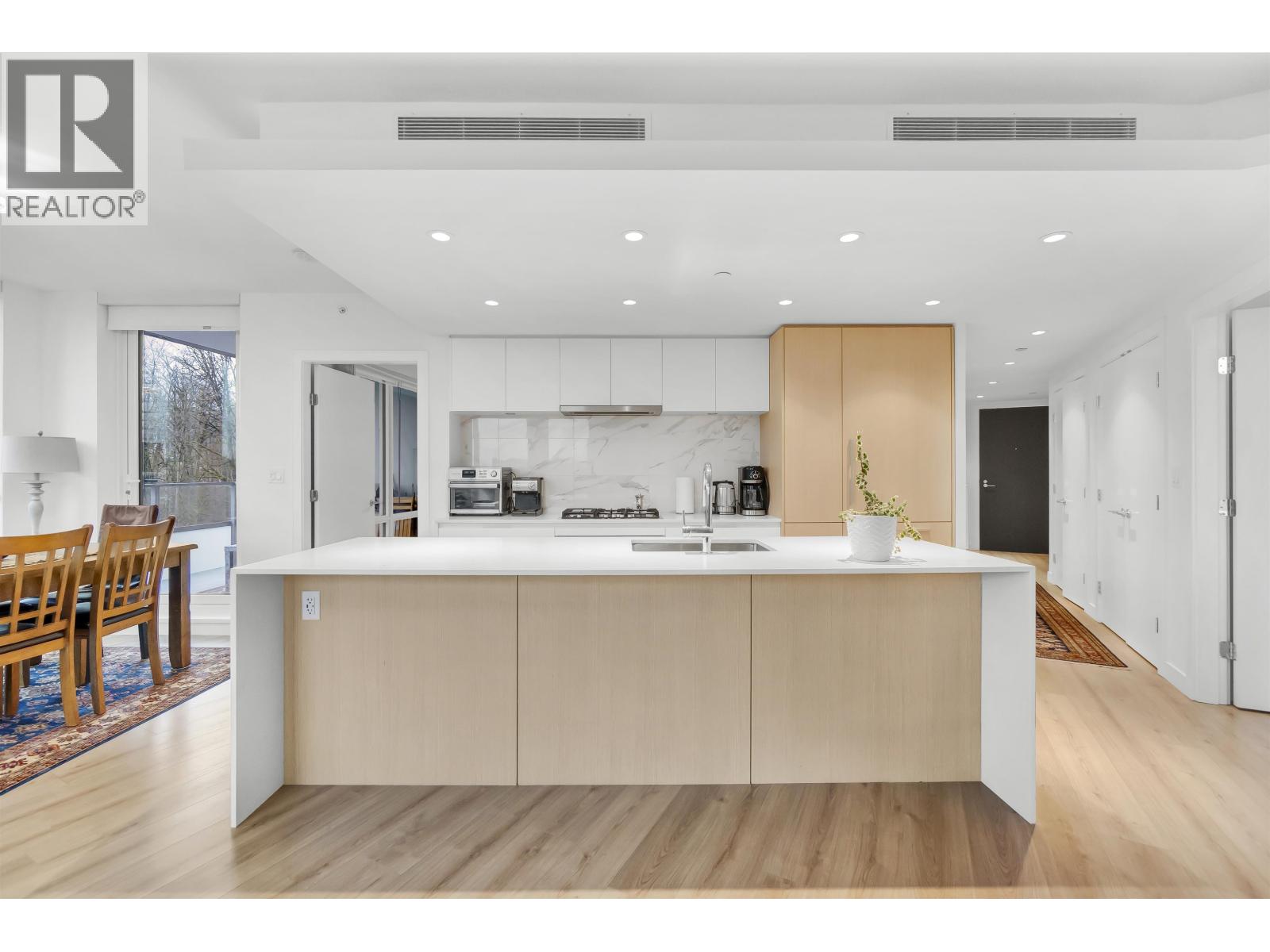 412 1500 Fern Street, North Vancouver, British Columbia  V7J 0E6 - Photo 4 - R3099110