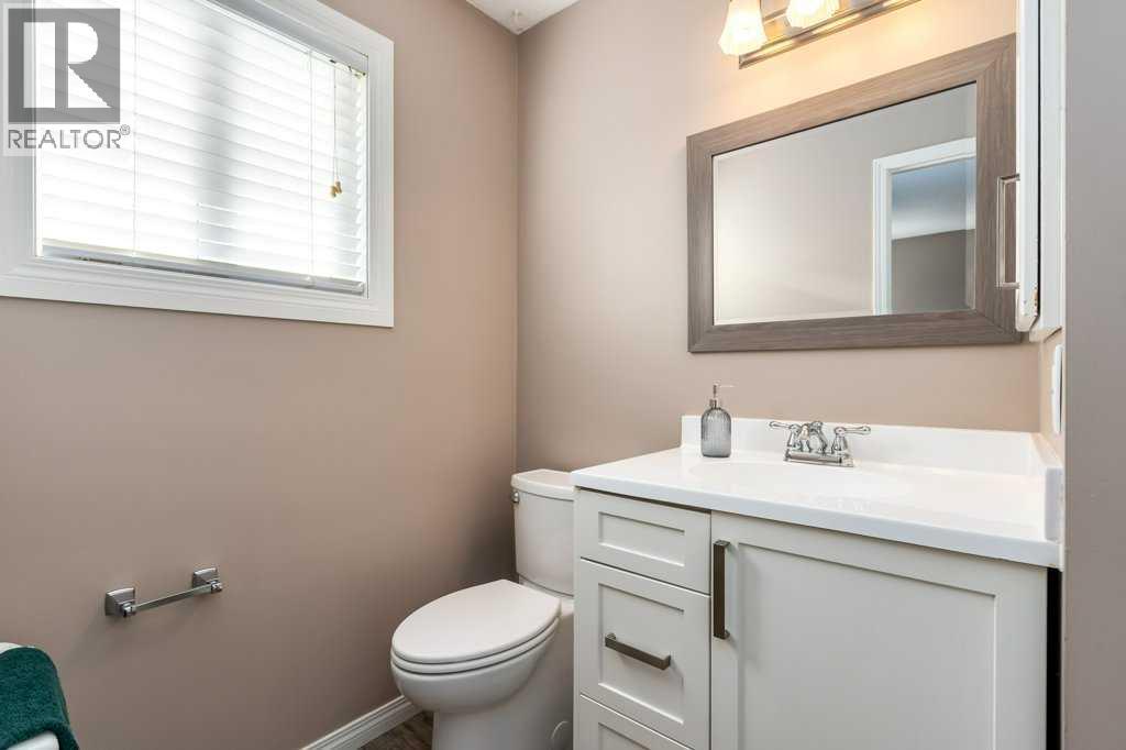 117 Shawfield Way Sw, Calgary, Alberta  T2Y 2Y1 - Photo 12 - A2291275