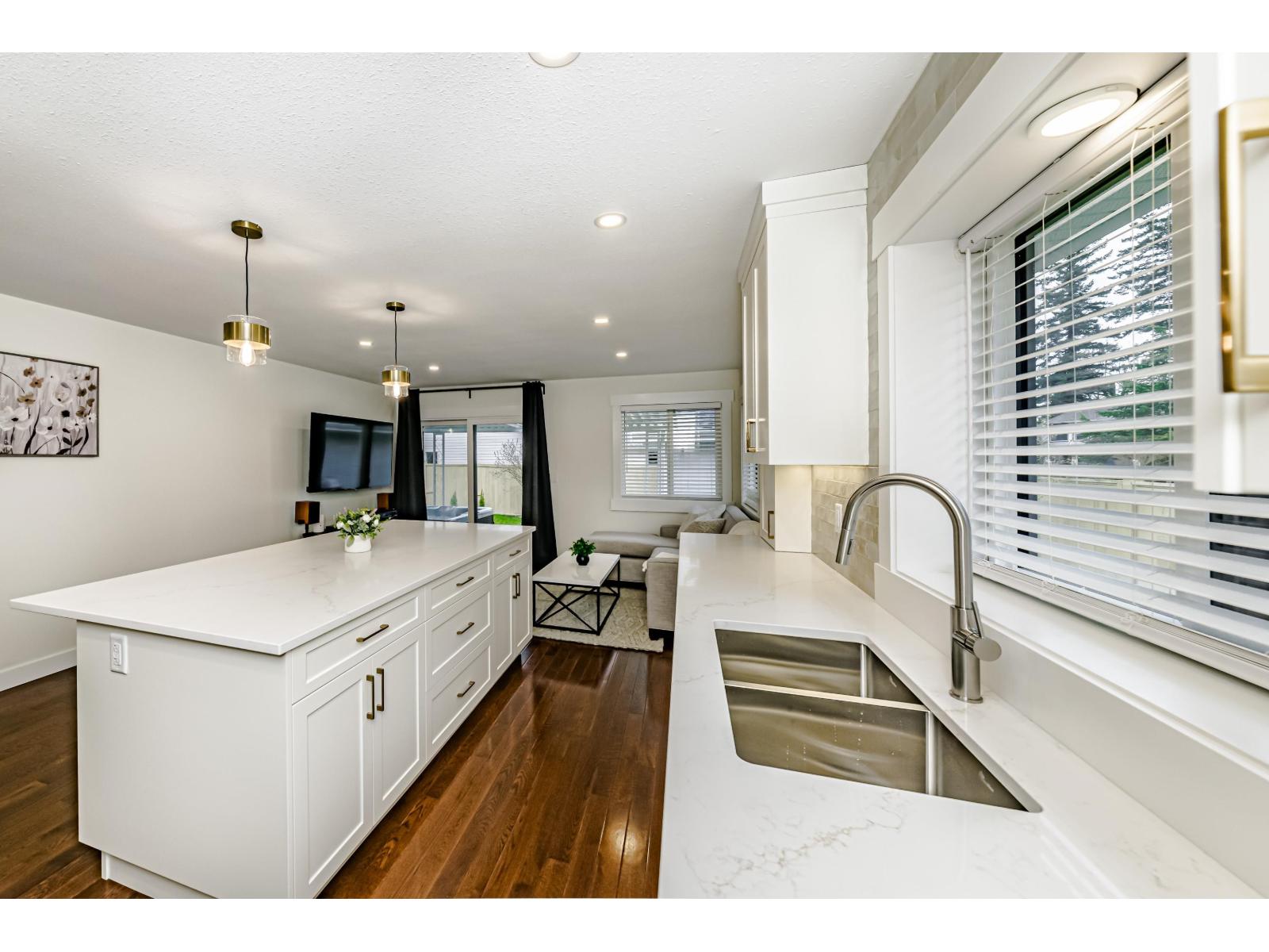 45169 Cumberland Avenue, Sardis South, Chilliwack, British Columbia  V2R 3E5 - Photo 8 - R3099140