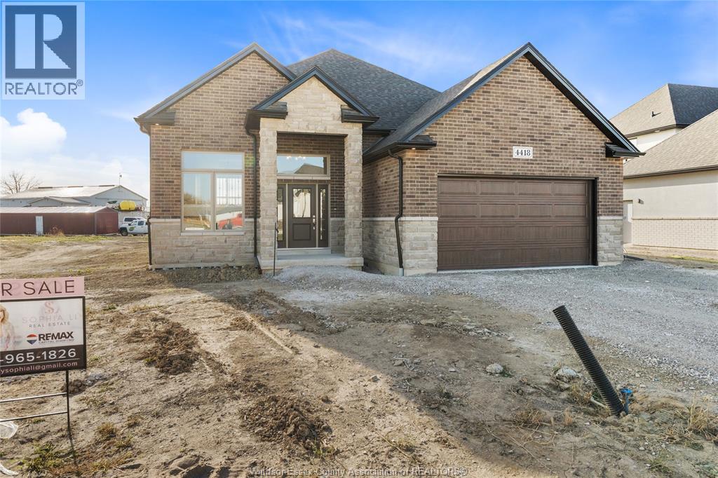 4418 Belmont, Comber, Ontario  N0R 1A0 - Photo 2 - 26005258