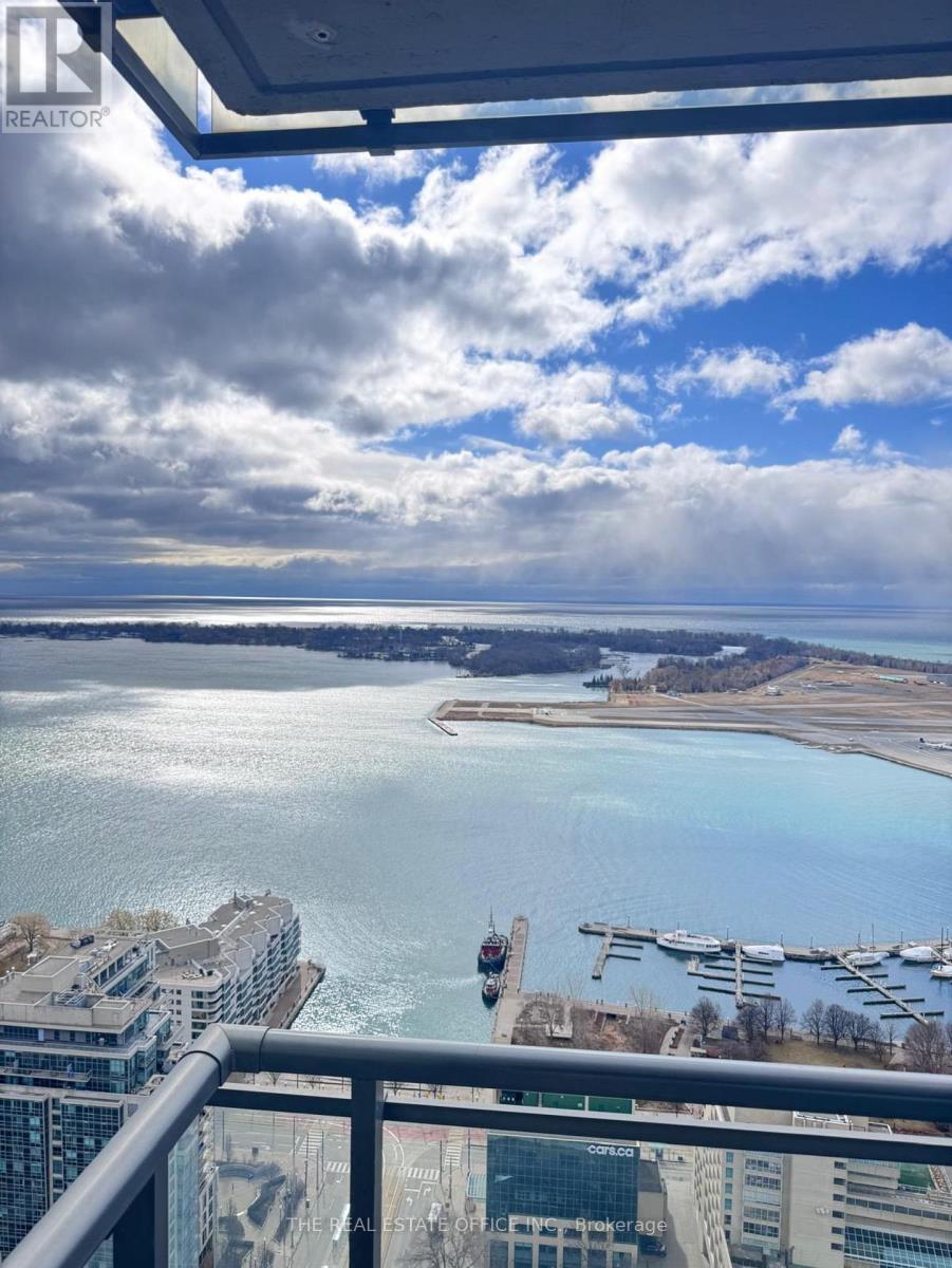 5111 - 11 Brunel Court, Toronto (Waterfront Communities), Ontario  M5V 3Y3 - Photo 10 - C12810164