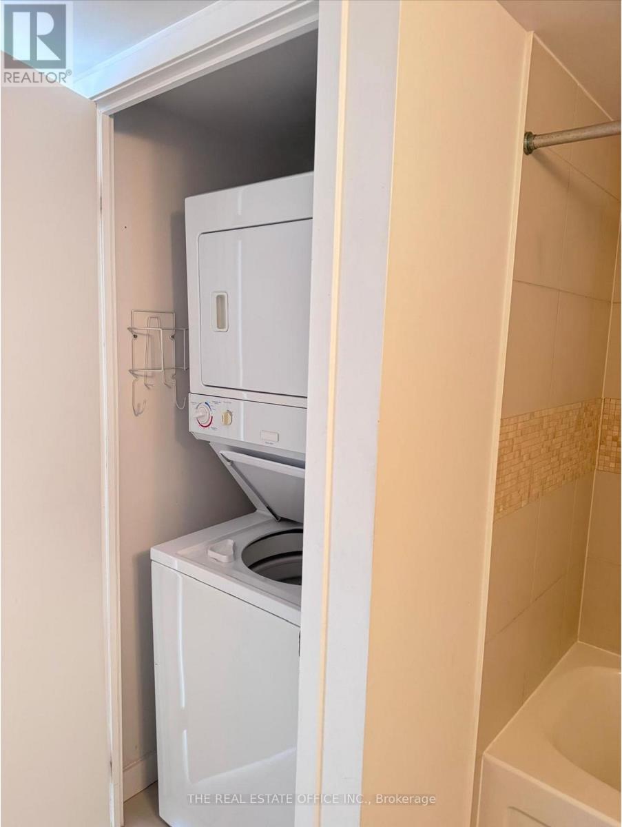 5111 - 11 Brunel Court, Toronto (Waterfront Communities), Ontario  M5V 3Y3 - Photo 8 - C12810164