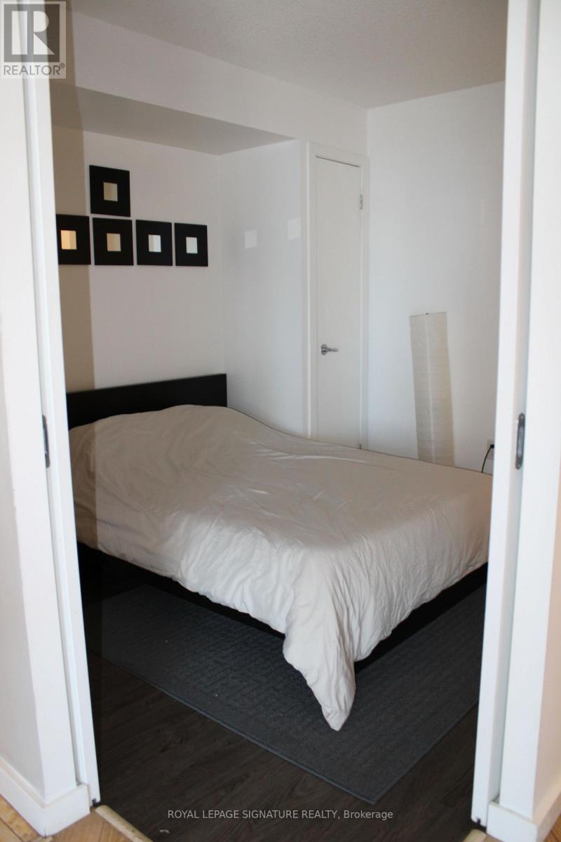 611 - 8 York Street, Toronto, Ontario  M5J 2Y2 - Photo 13 - C12812030