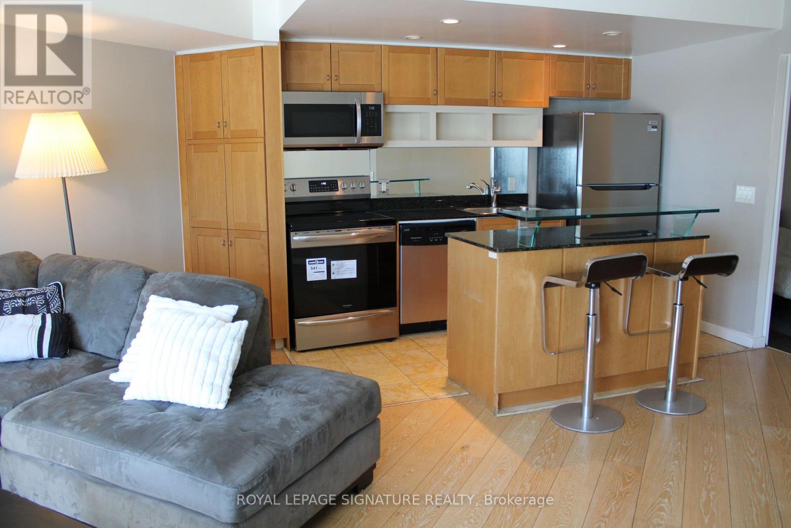 611 - 8 York Street, Toronto, Ontario  M5J 2Y2 - Photo 7 - C12812030