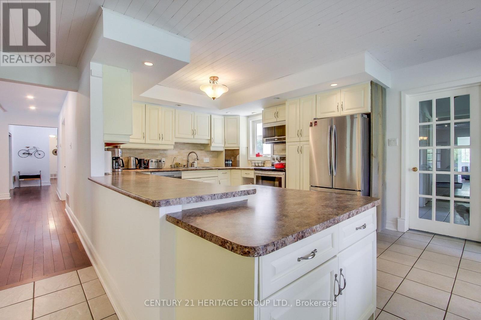 7670 19th Side Road, King, Ontario  L0G 1T0 - Photo 25 - N12873532