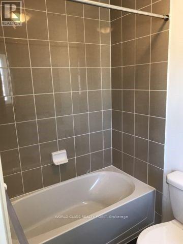 77 Aspen Hill Road, Brampton, Ontario  L6Y 6E5 - Photo 6 - W12876274