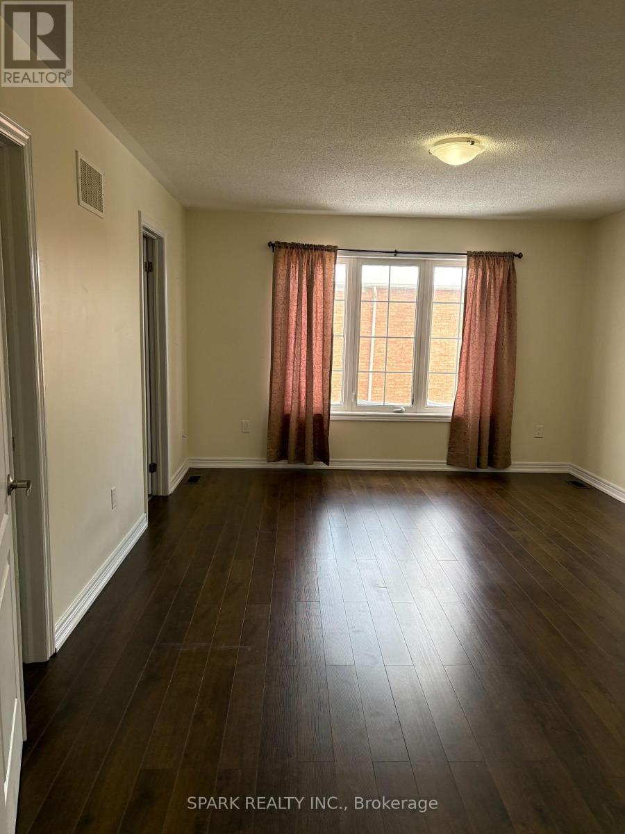 15 Kawana Road, Brampton (Bram West), Ontario  L6Y 0V9 - Photo 7 - W12787588