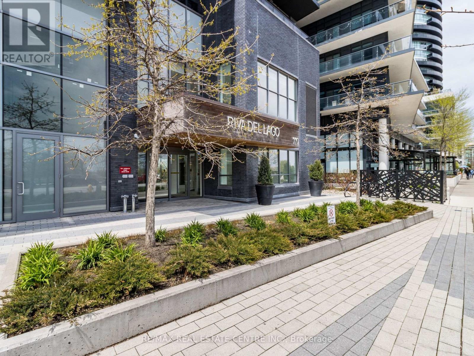 207 - 110 Marine Parade Drive, Toronto, Ontario  M8V 0B6 - Photo 3 - W12875604