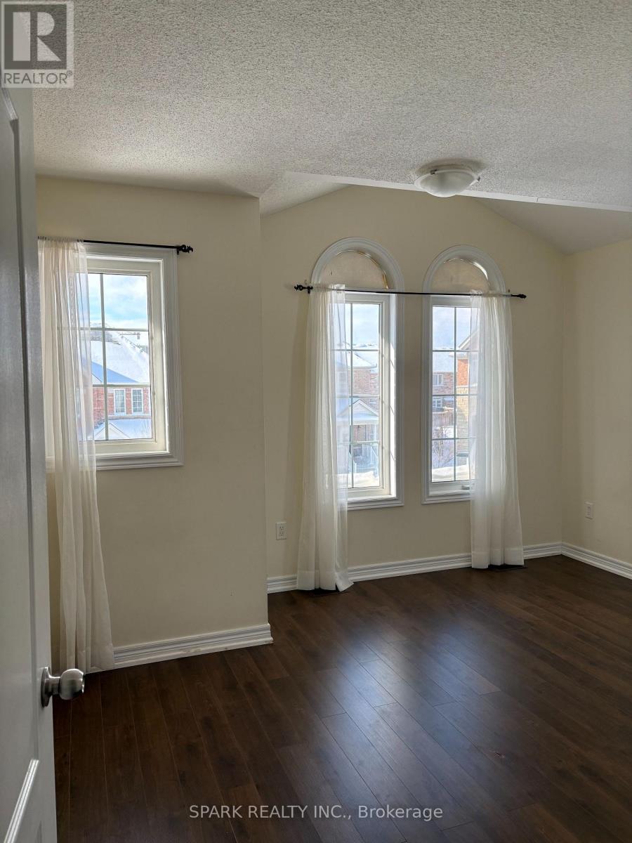 15 Kawana Road, Brampton (Bram West), Ontario  L6Y 0V9 - Photo 9 - W12787588