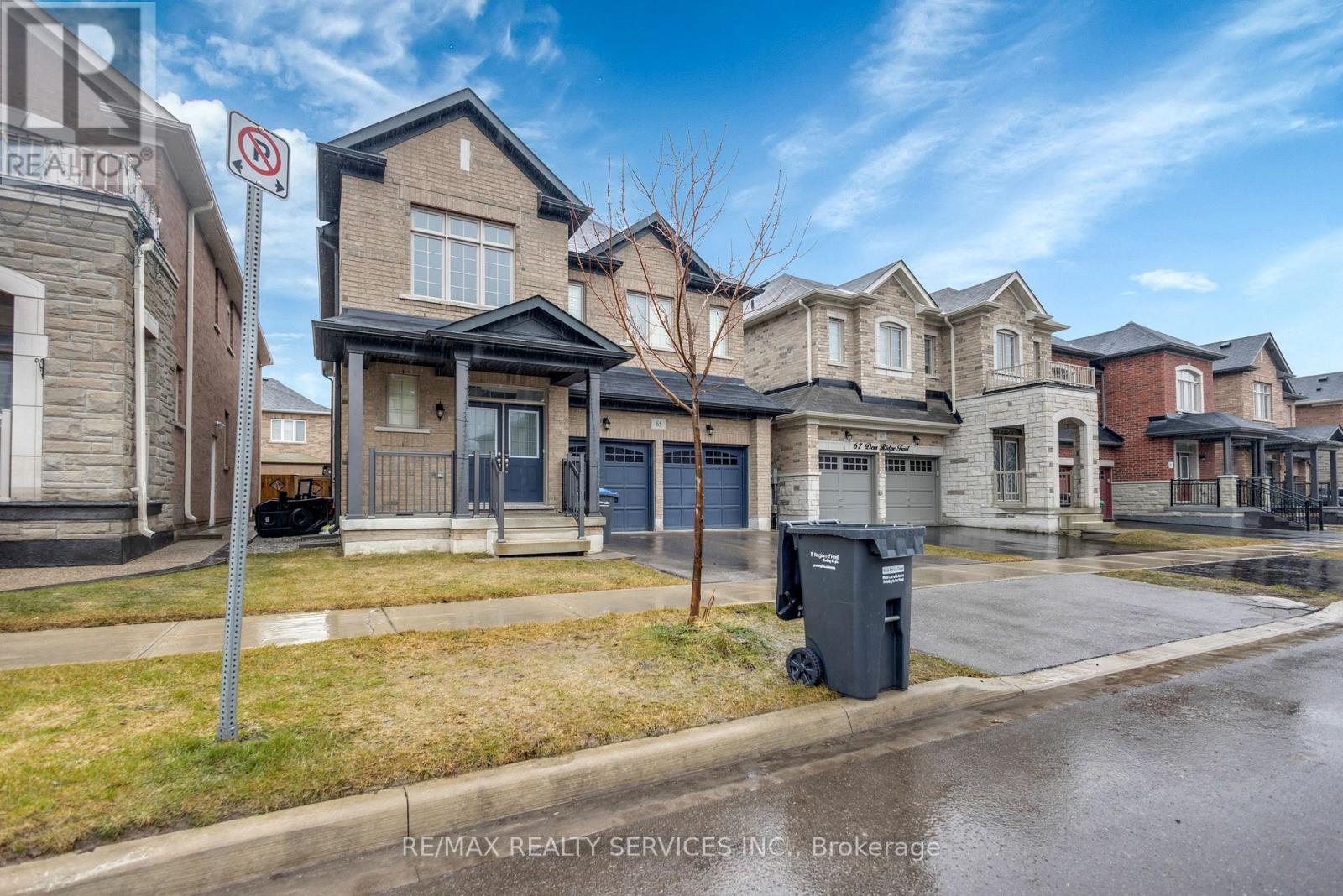 65 Deer Ridge Trail, Caledon, Ontario  L7C 2C7 - Photo 3 - W12846844