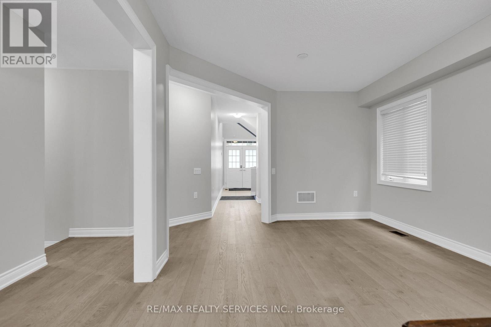 65 Deer Ridge Trail, Caledon, Ontario  L7C 2C7 - Photo 8 - W12846844