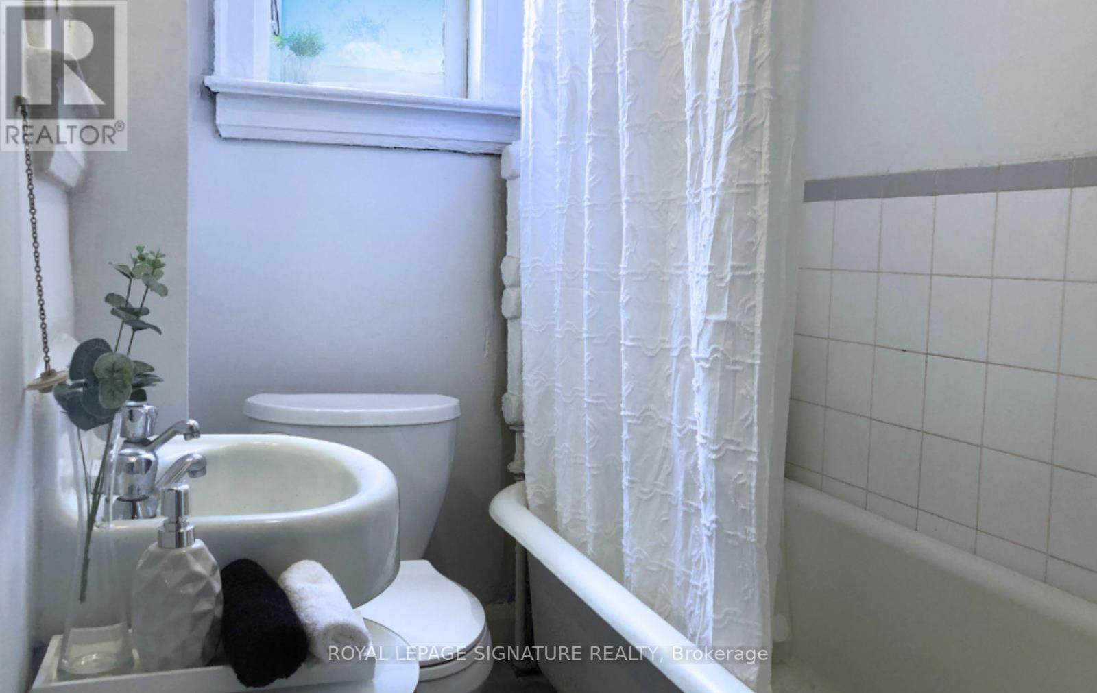 2 - 1 Hamilton Street, Toronto (South Riverdale), Ontario  M4M 2C4 - Photo 7 - E12755720