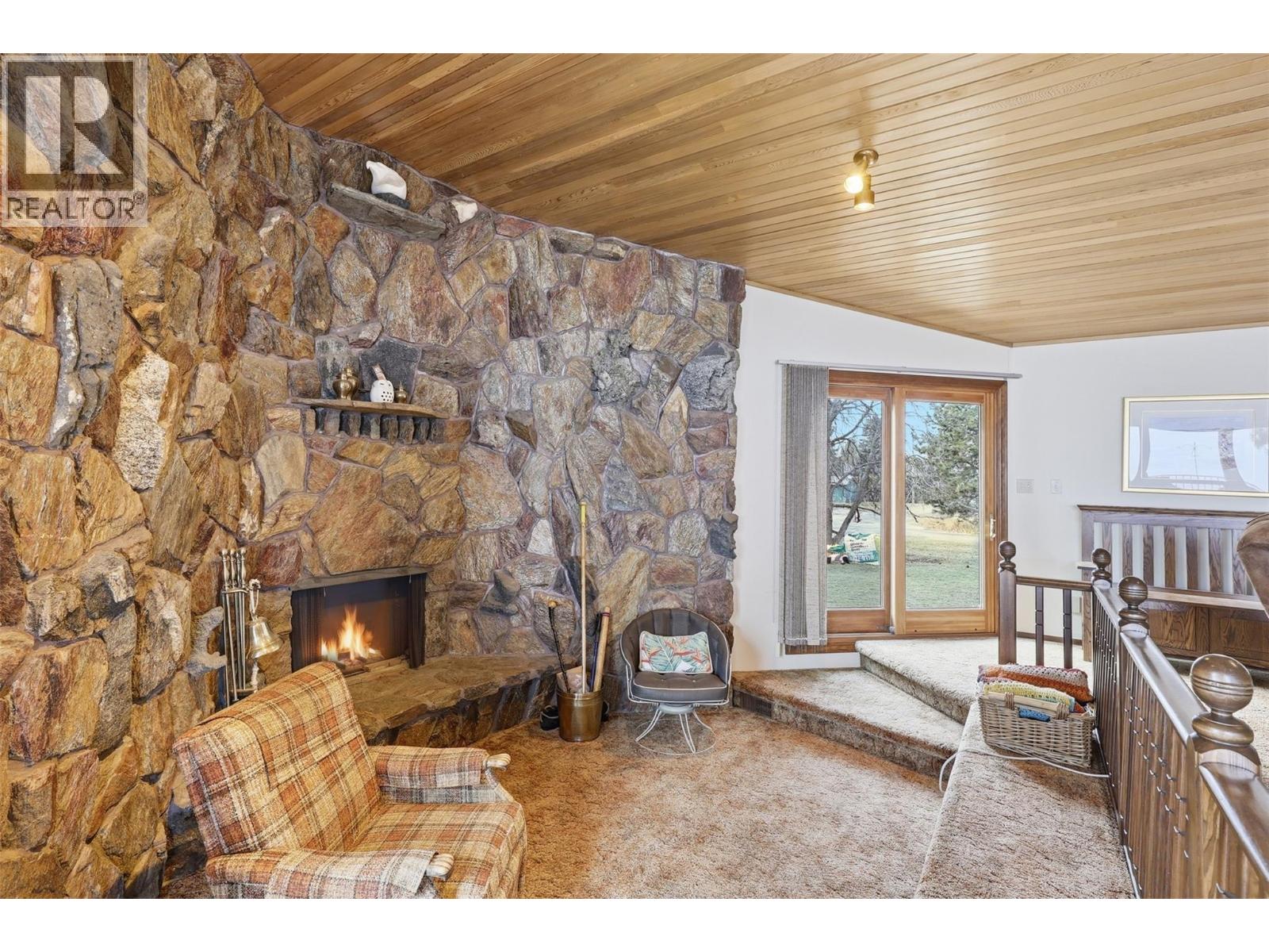 4128 Express Point Crescent, Scotch Creek, British Columbia  V0E 1M5 - Photo 12 - 10379168