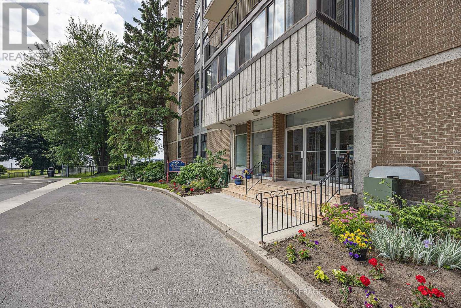903 - 2 Mowat Avenue, Kingston, Ontario  K7M 1K1 - Photo 3 - X12876960